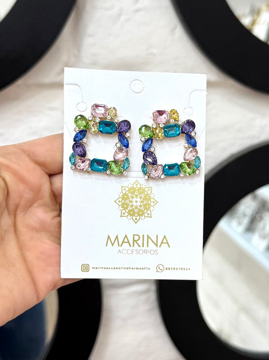 Aretes de pedrería multicolor