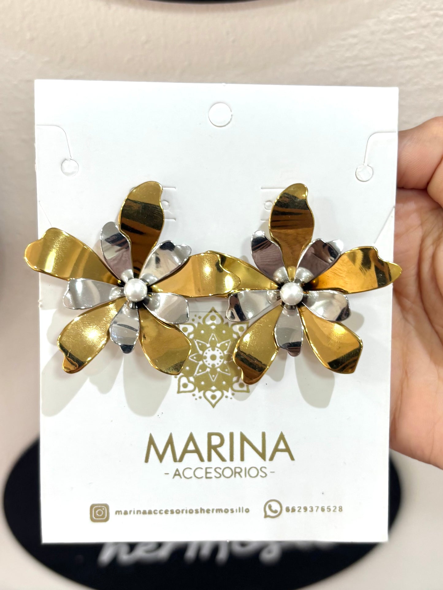 Arete casual flor