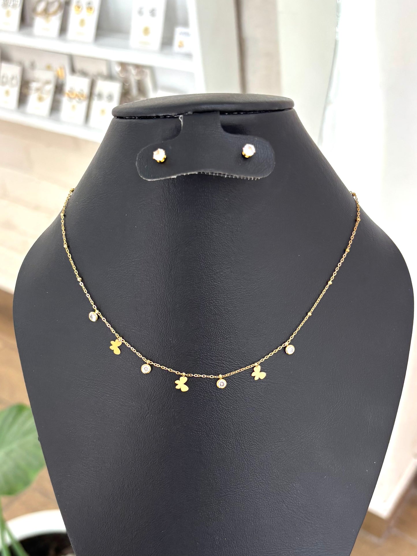 Collar mariposas