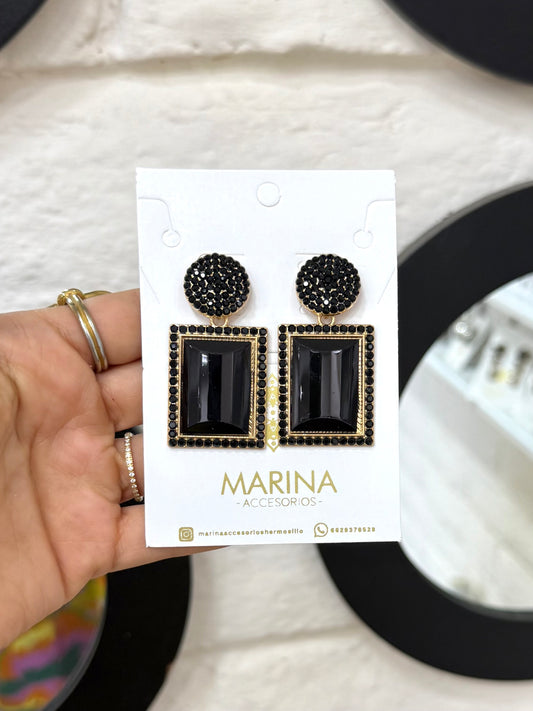 Aretes de pedrería negros