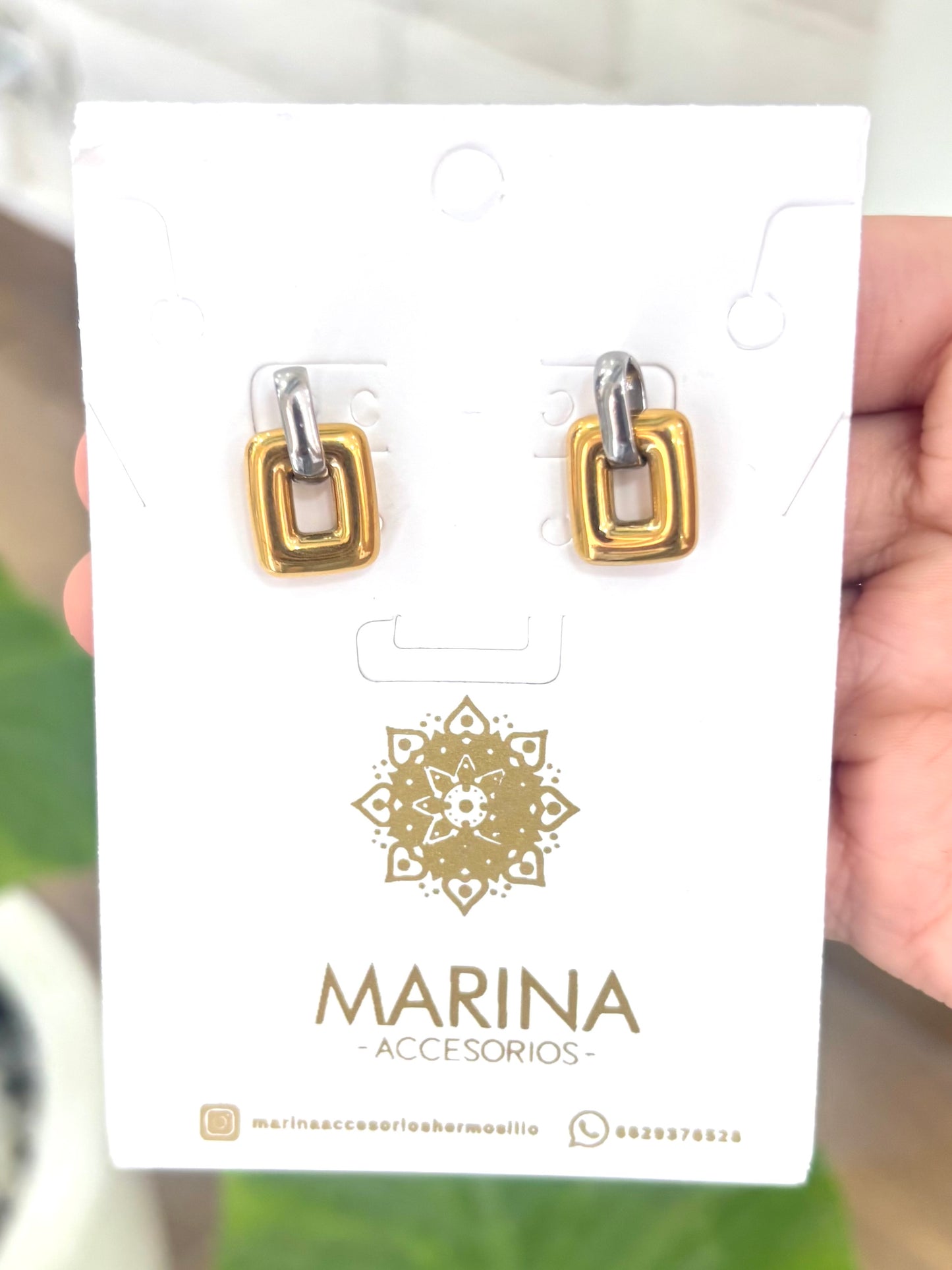 Arete casual plata y dorado