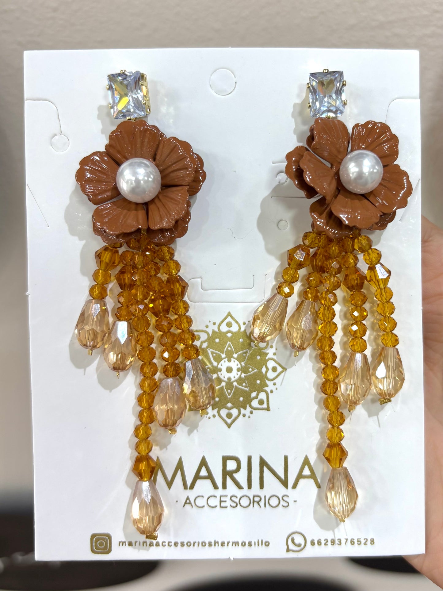 Arete casual flor café