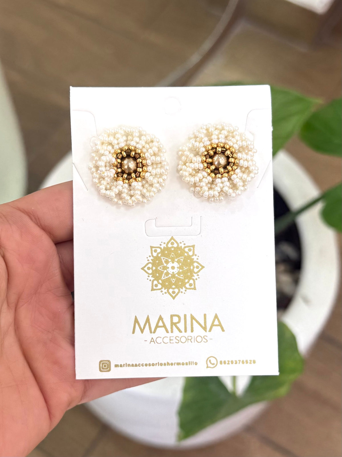 Arete casual flor
