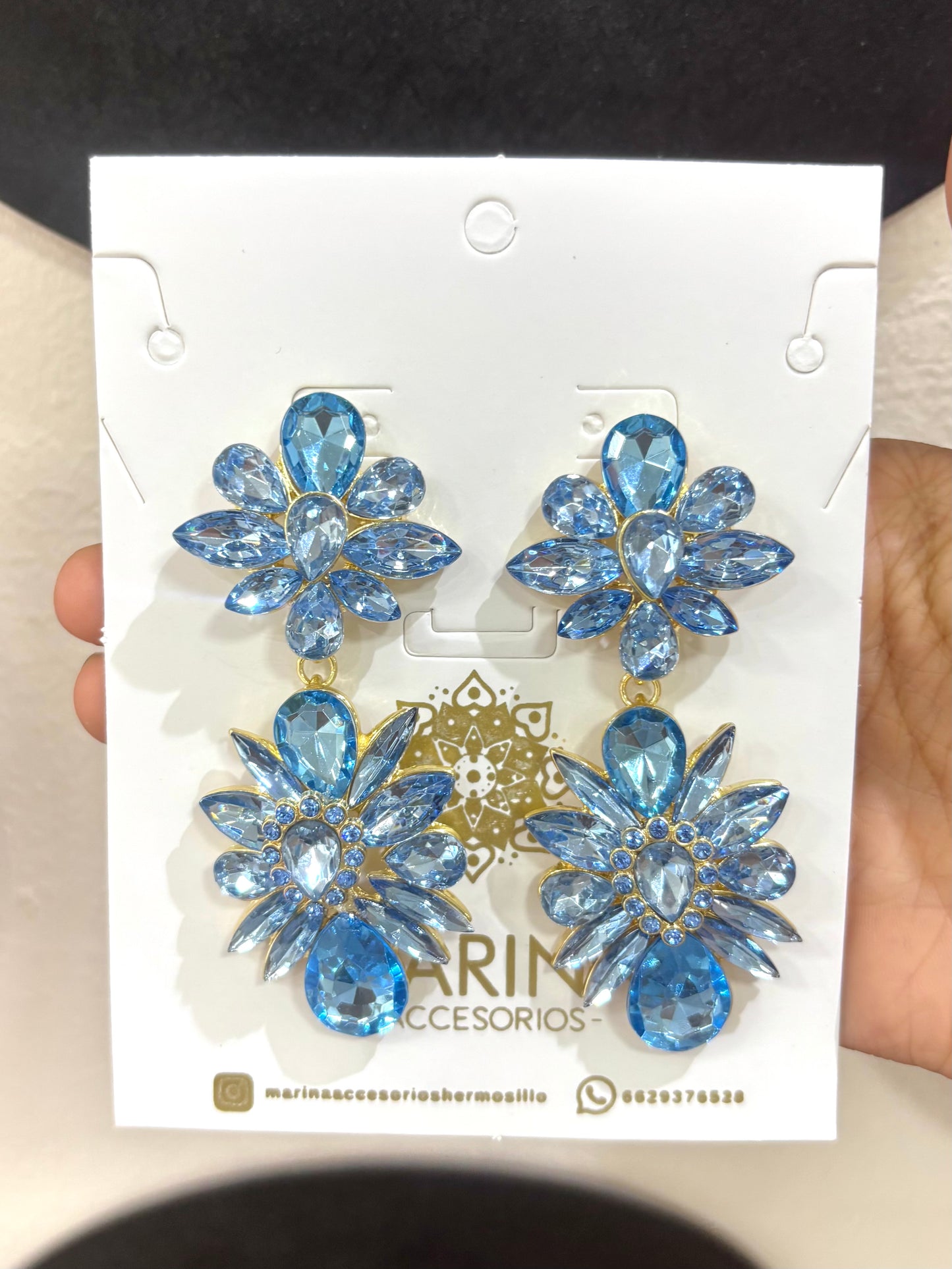 Aretes de pedrería azules