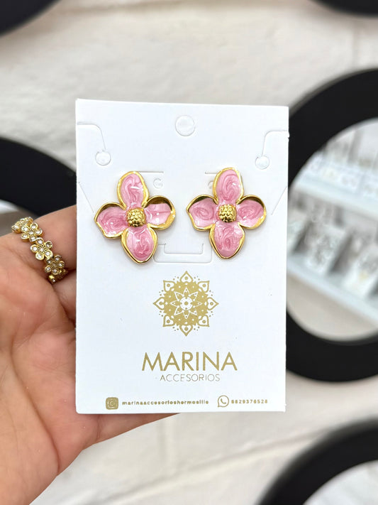 Arete casual flor rosa
