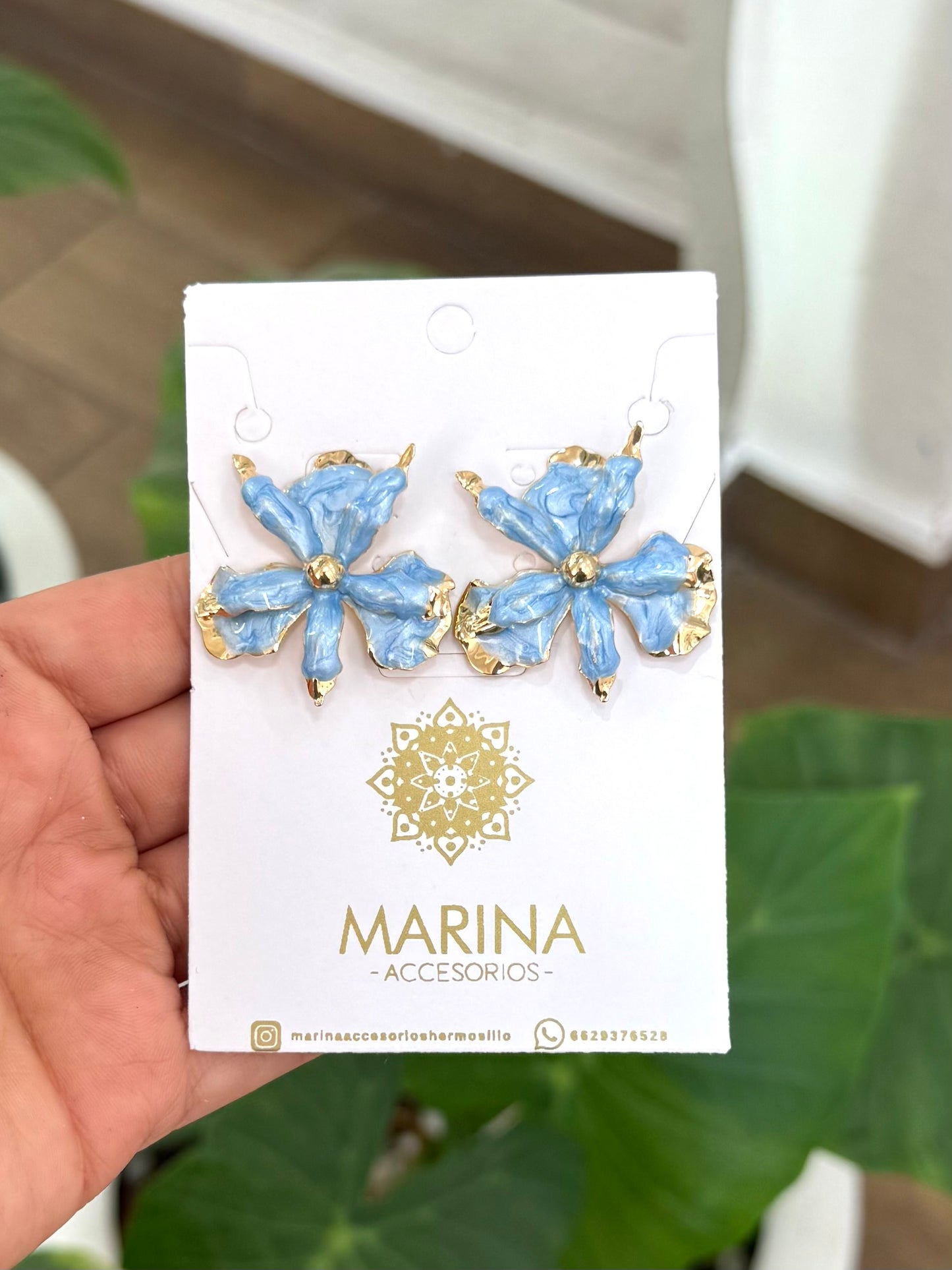 Arete casual flor