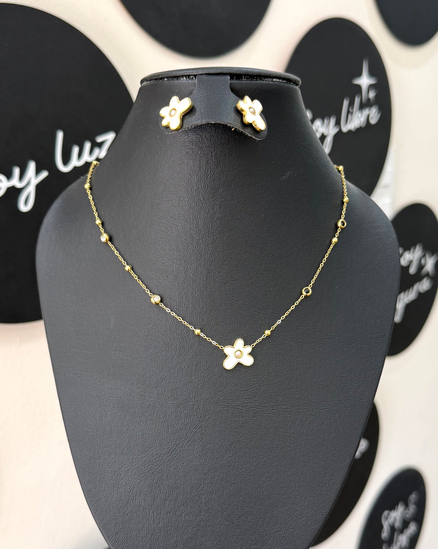 Collar flor