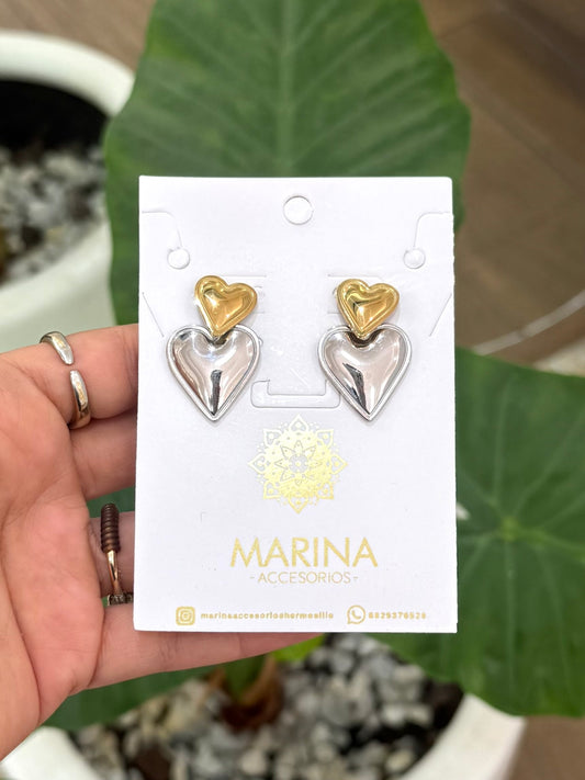 Arete casual corazón bicolor