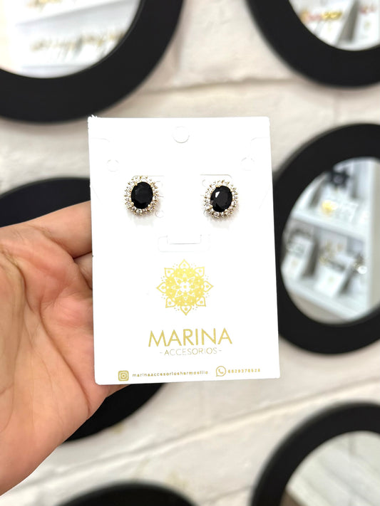 Aretes de pedrería negros