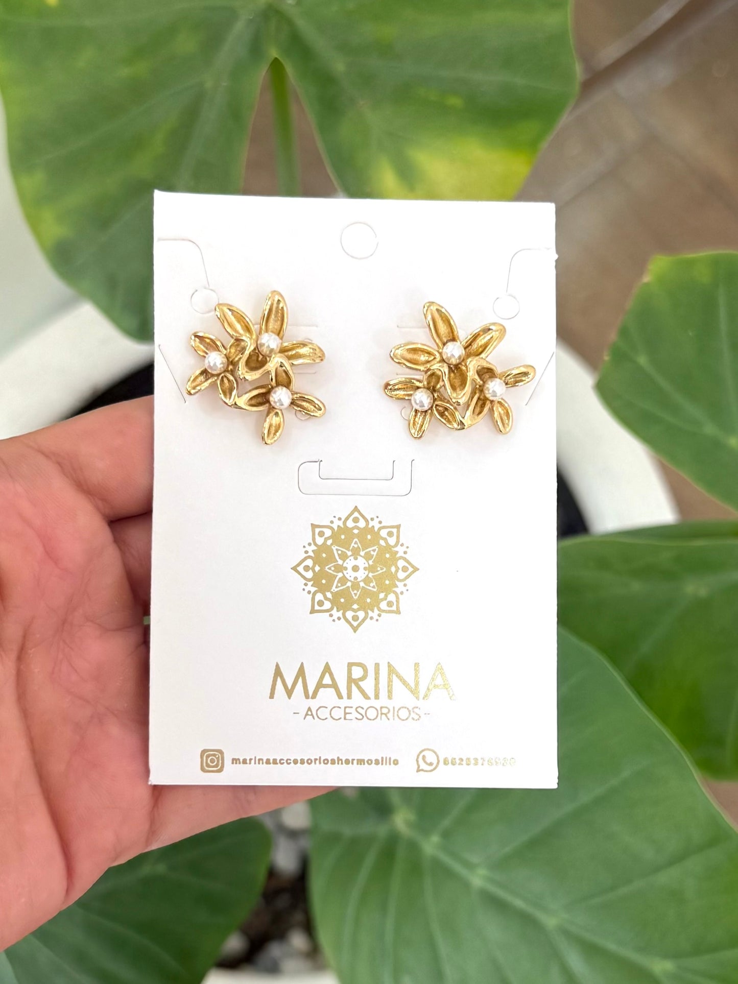 Arete casual flores