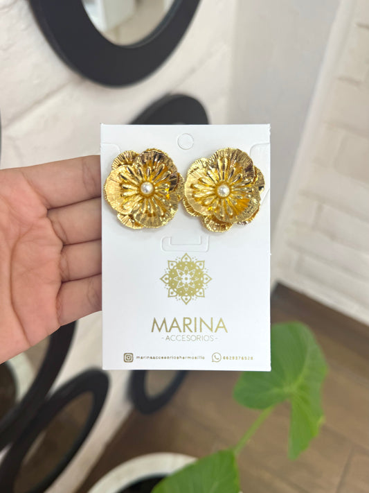 Arete casual flor perla