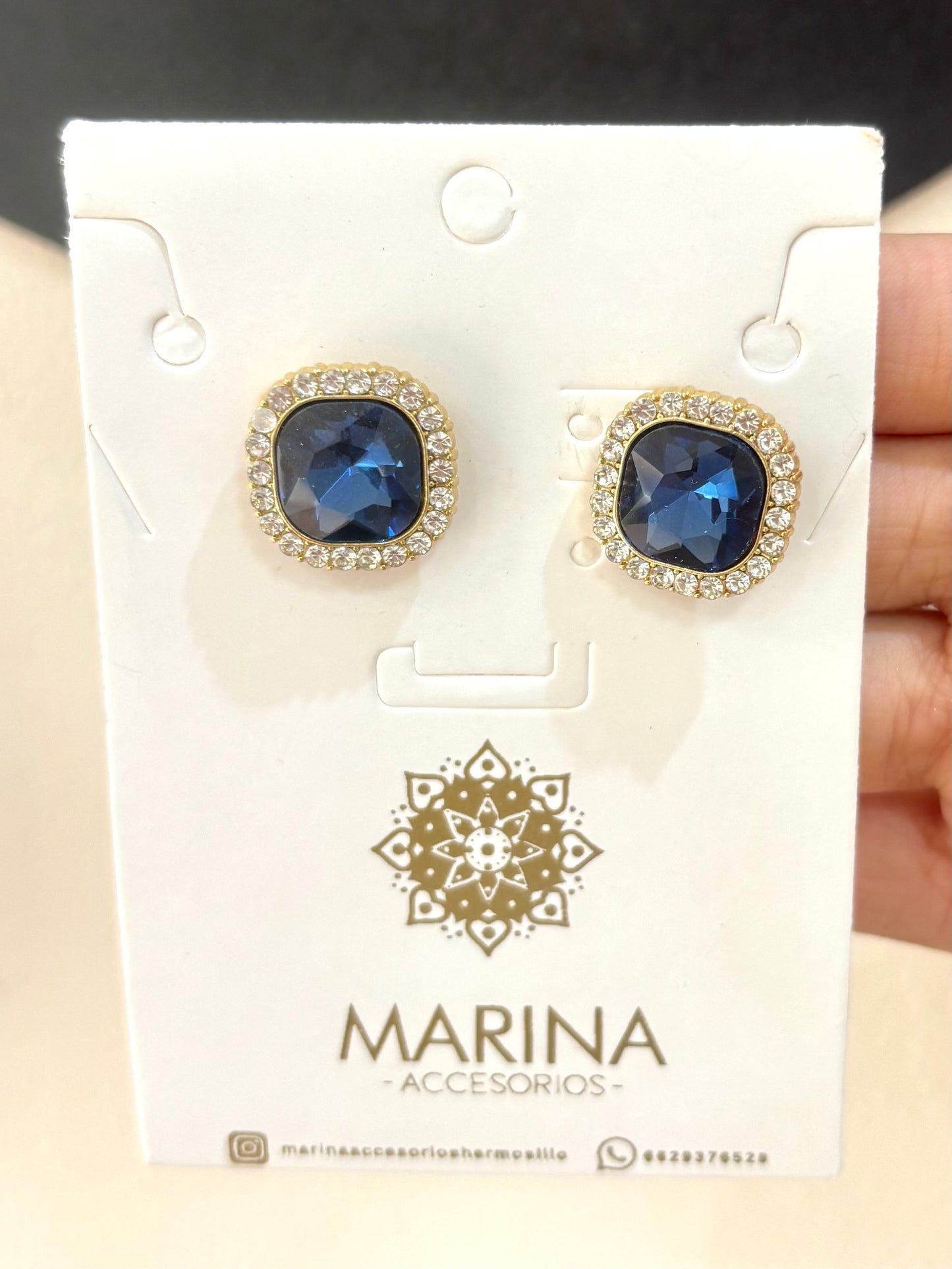 Aretes de pedrería azules