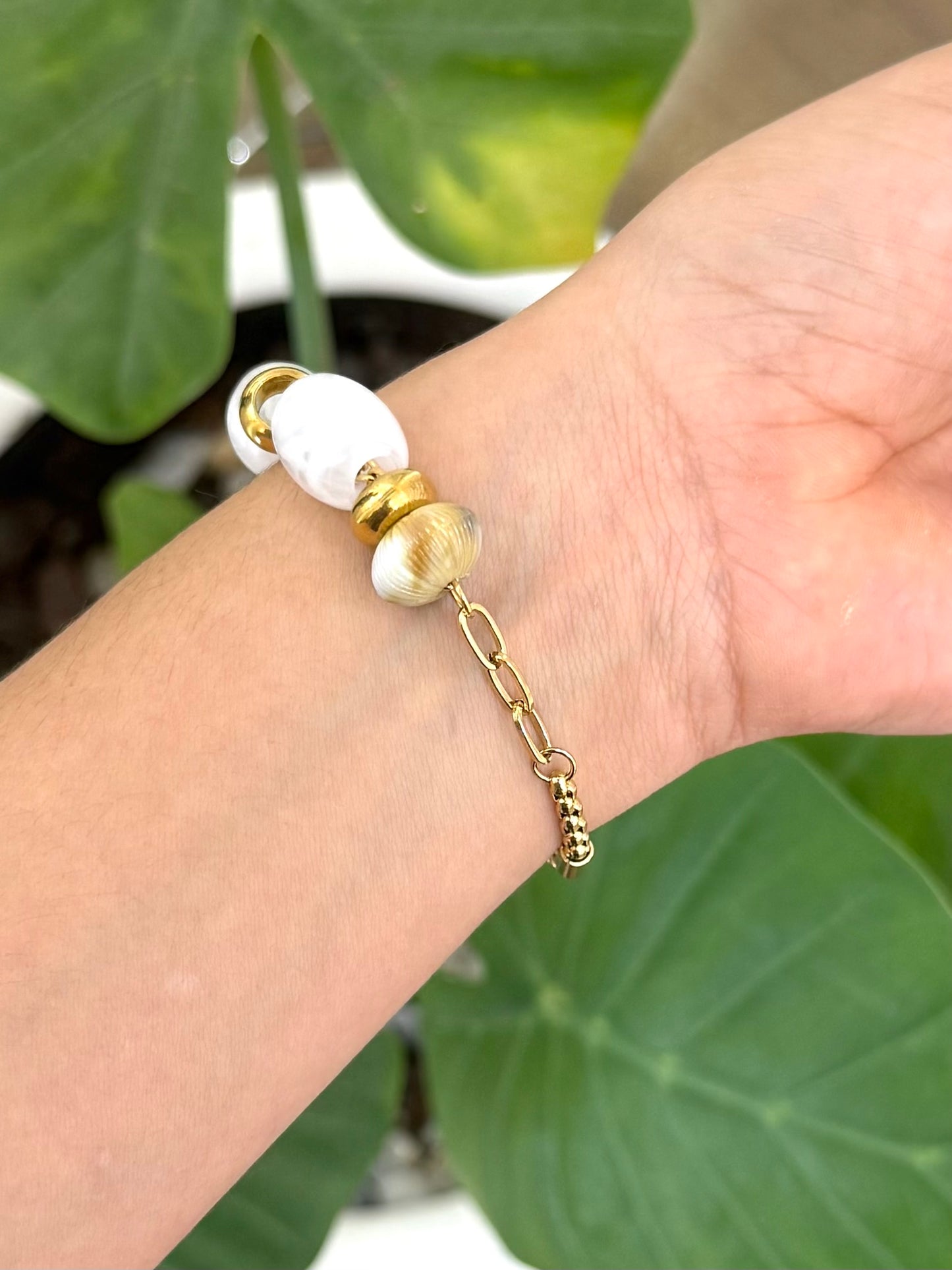 Pulsera asimétrica