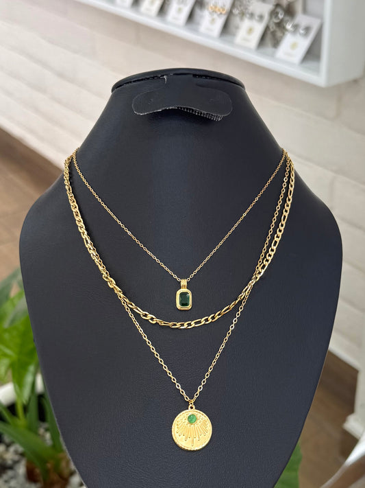 Collar triple