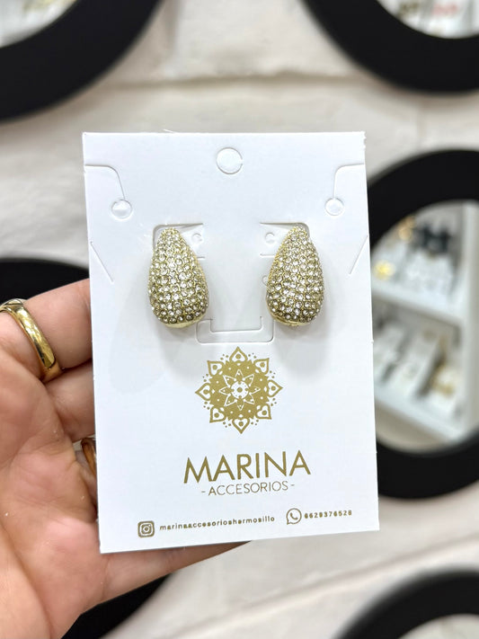 Aretes de pedrería dorados