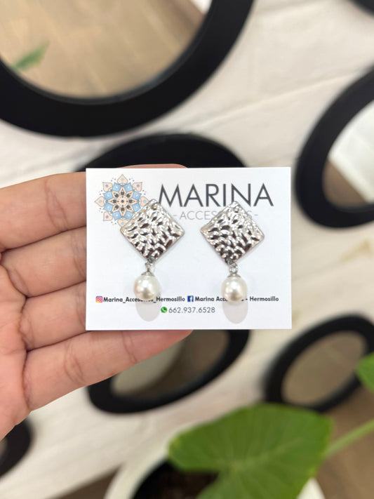 Arete casual plateado perla