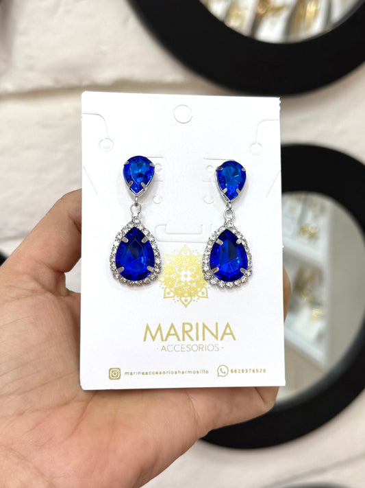 Arete de pedrería azul