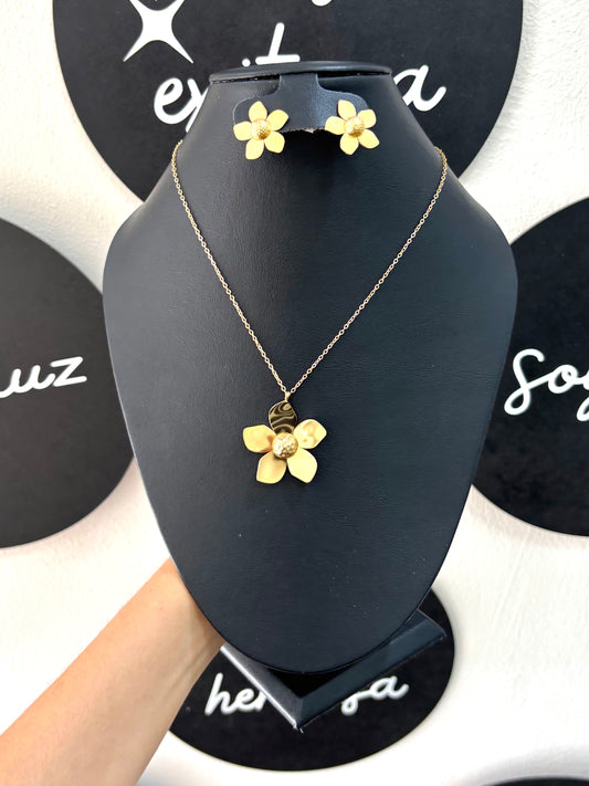 Collar flor