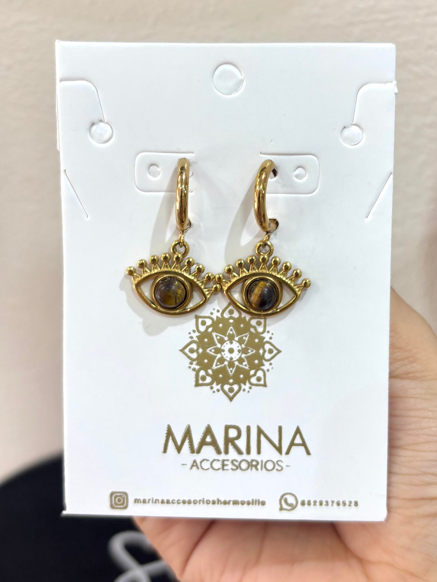 Arracada con dije ojo