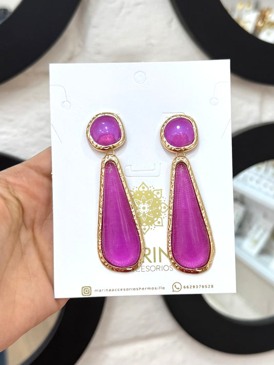 Aretes de pedrería morados