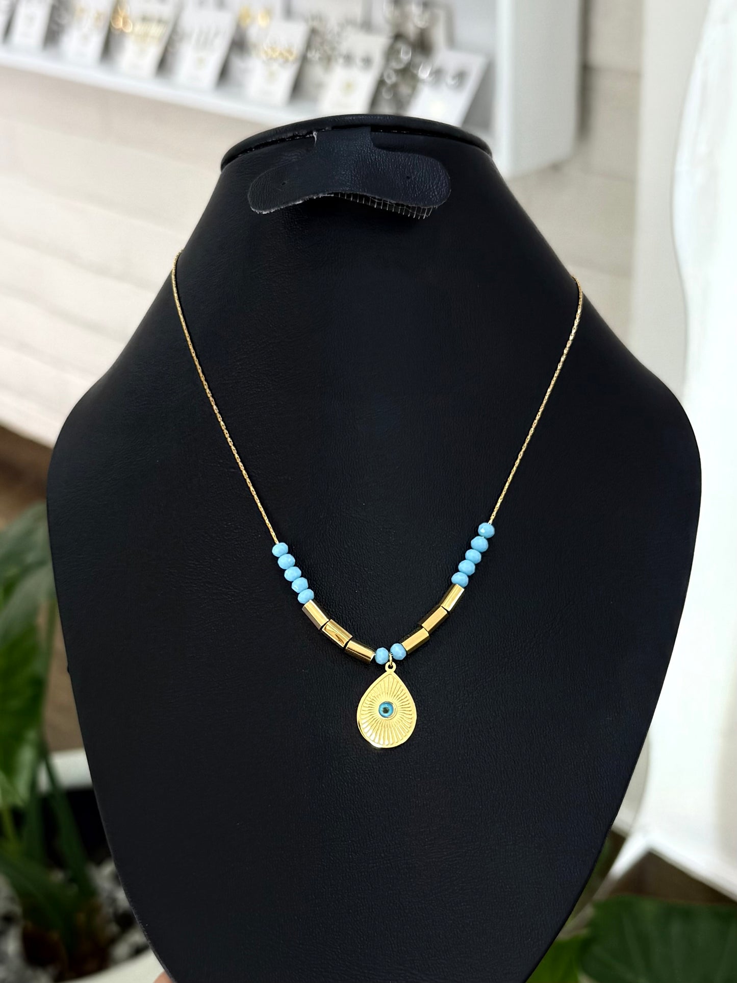 Collar azul