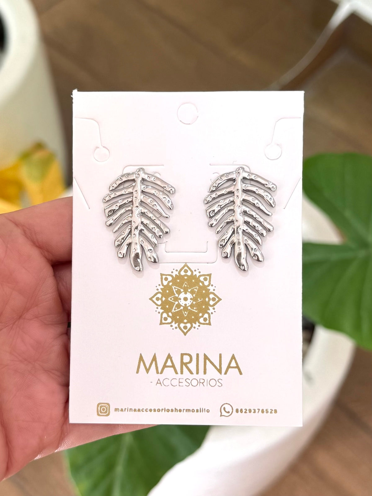 Arete casual hoja