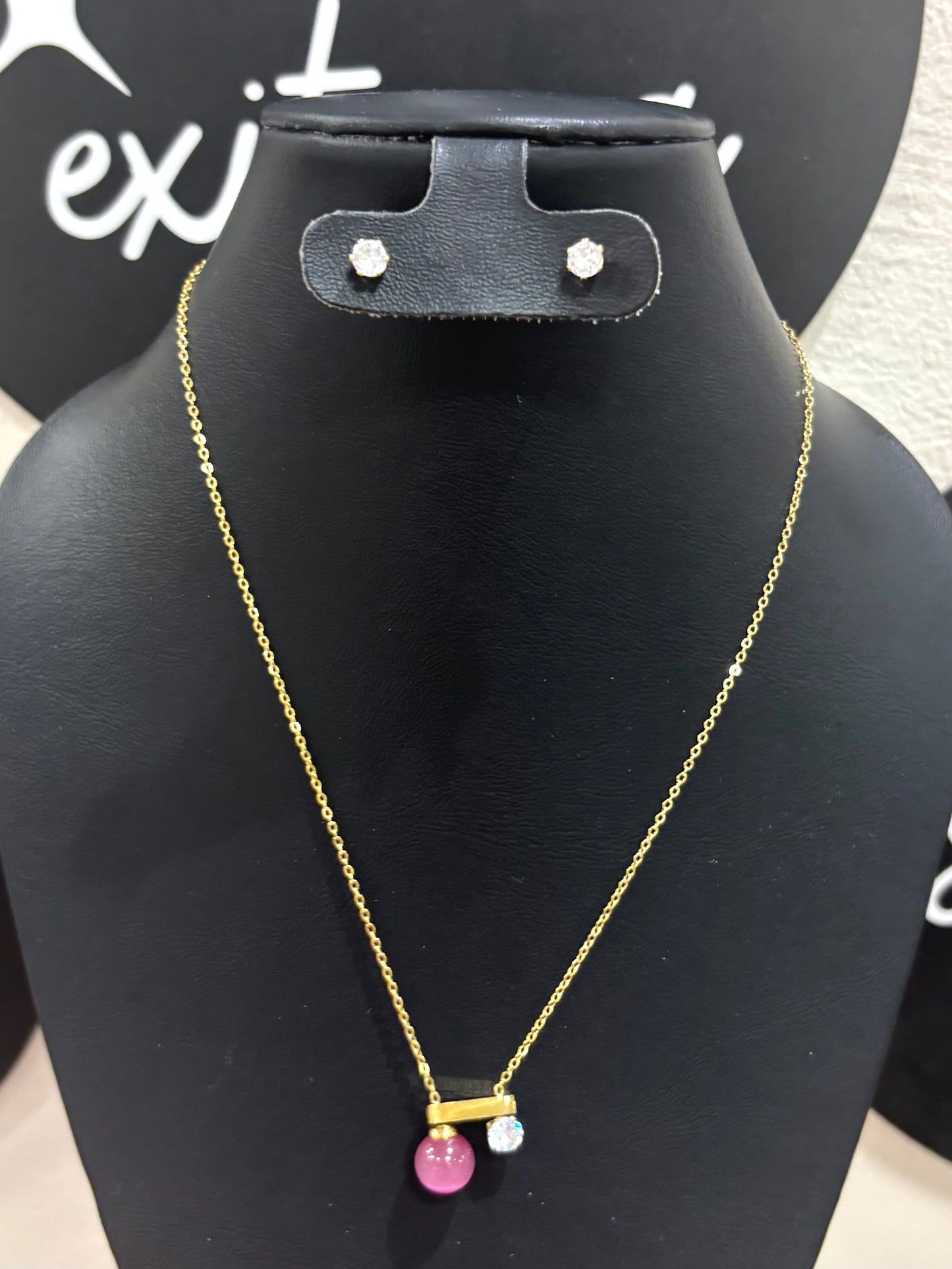 Collar rosa