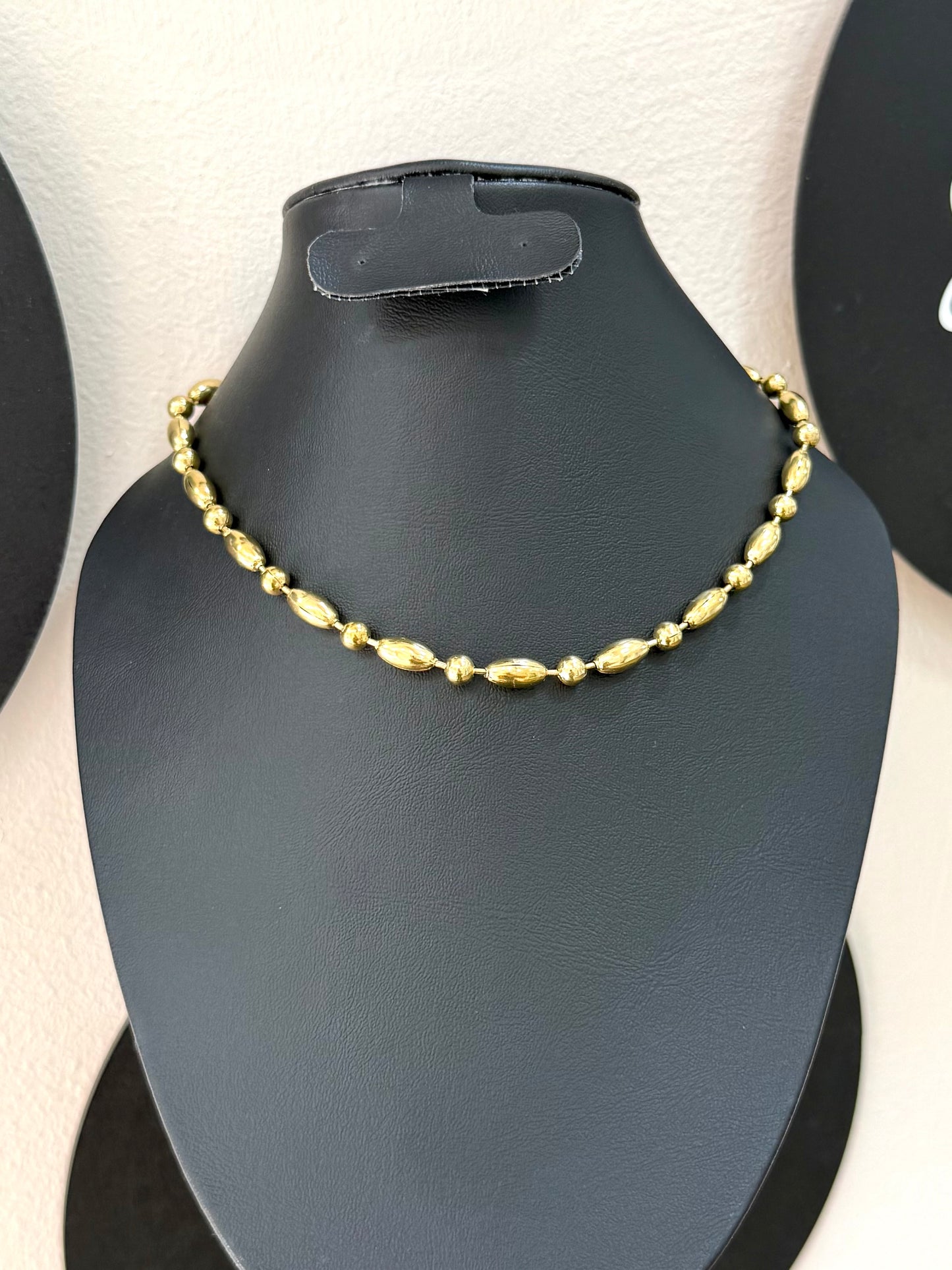 Collar dorado