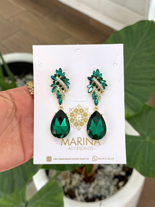 Aretes de pedrería verdes