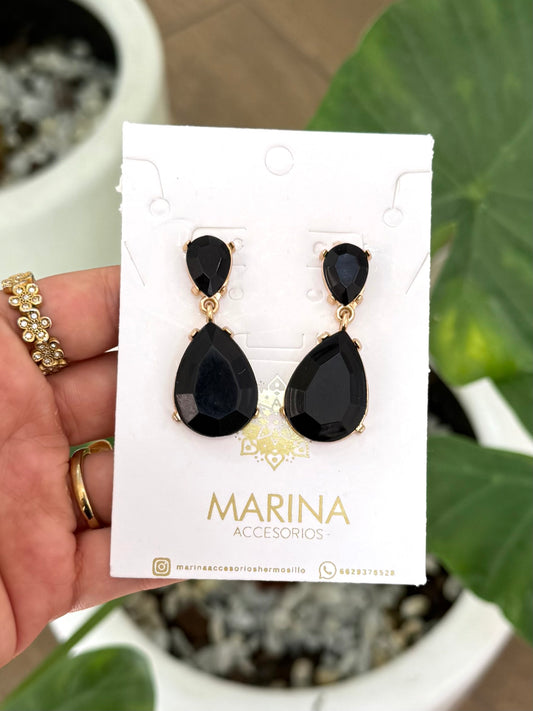 Aretes de pedrería negros