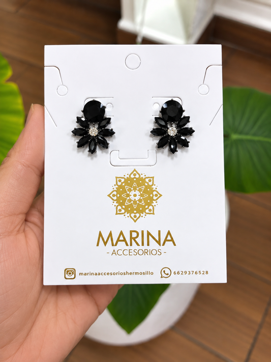 Aretes de pedrería negros
